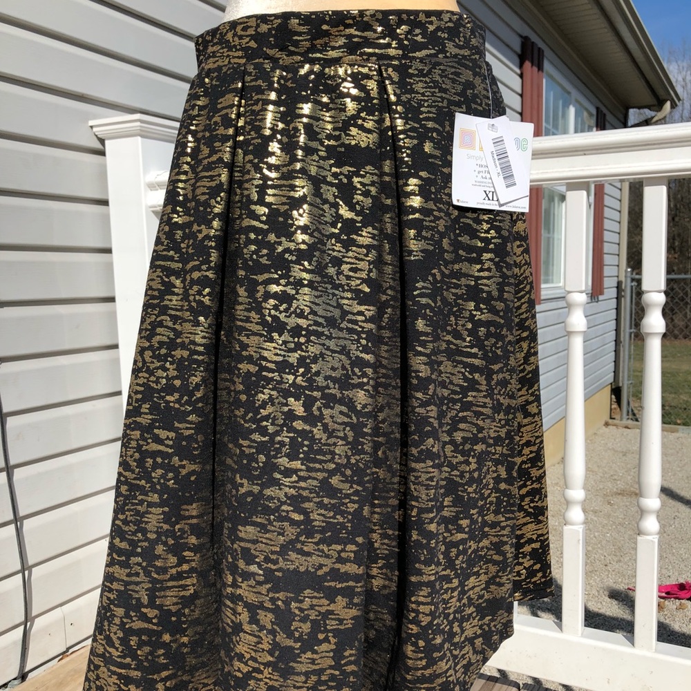 LuLaRoe Madison Skirt XL